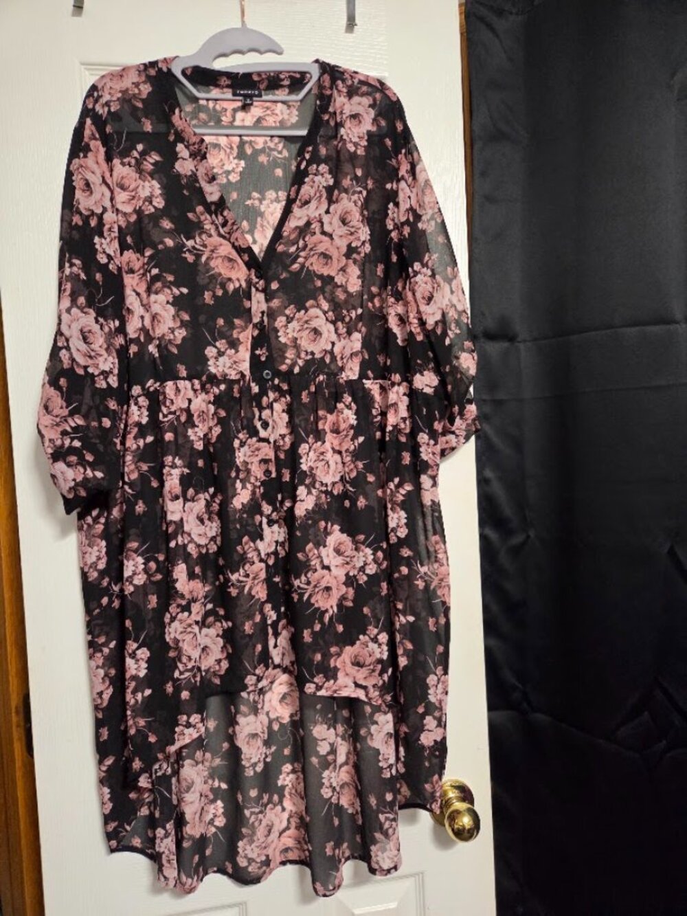 Torrid Floral Chiffon High Low Tunic Blouse Black Pink 2X 18/20